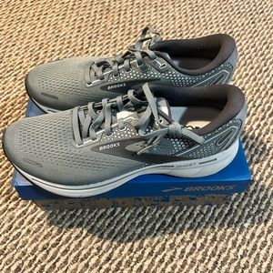 Brooks Ghost 14